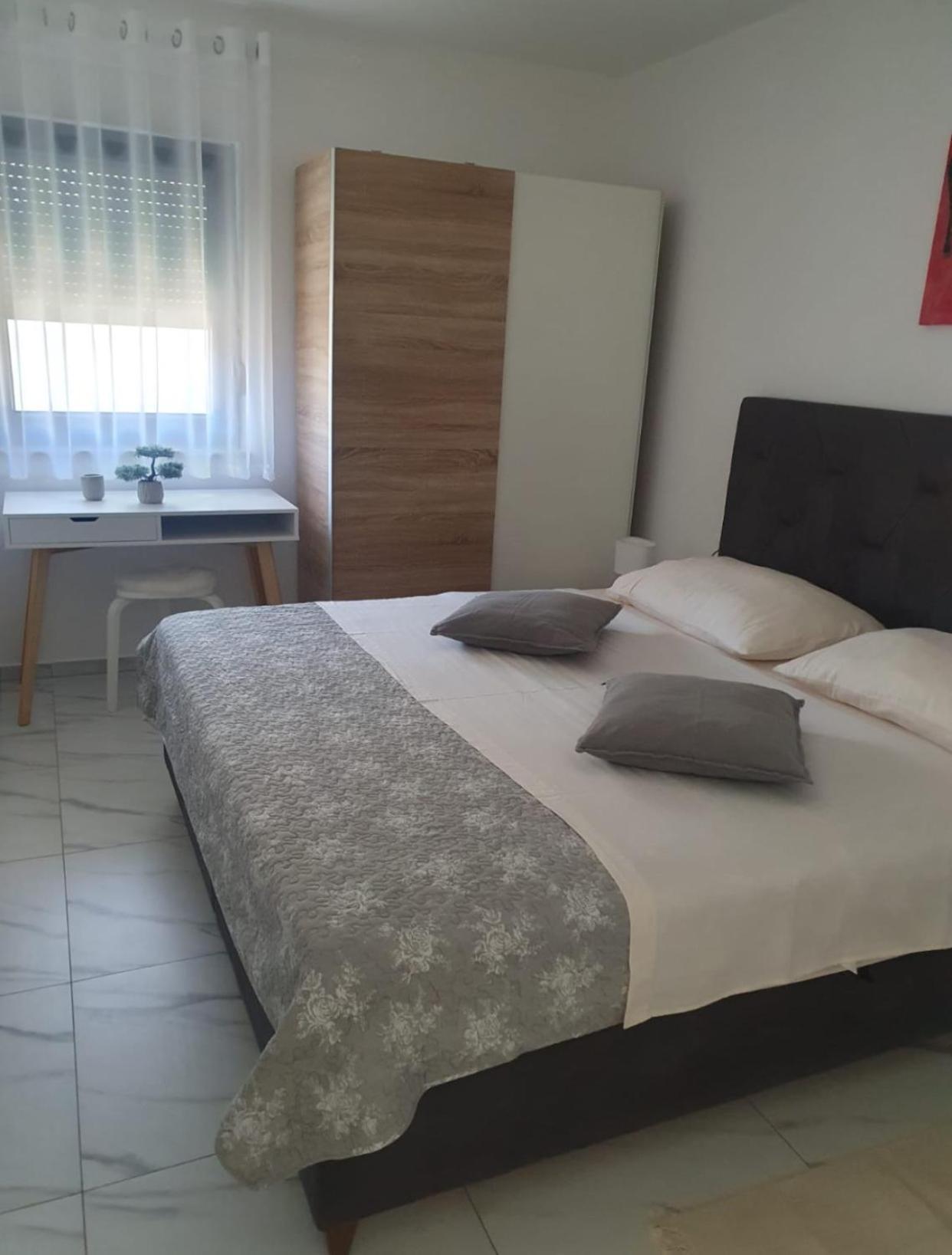 Apartmani Zlata Sveti Filip i Jakov Eksteriør bilde