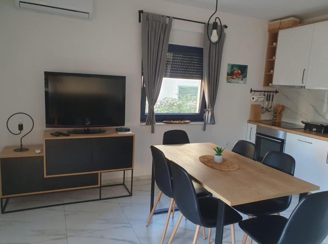 Apartmani Zlata Sveti Filip i Jakov Eksteriør bilde